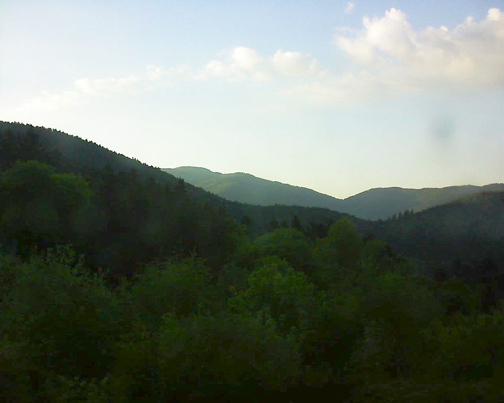 Le petit ballon vu depuis le Domaine Langmatt à Murbach le 06.05.2018 à 20:00 Le petit ballon (Alsace, Vosges) le 06.05.2018 à 20:00