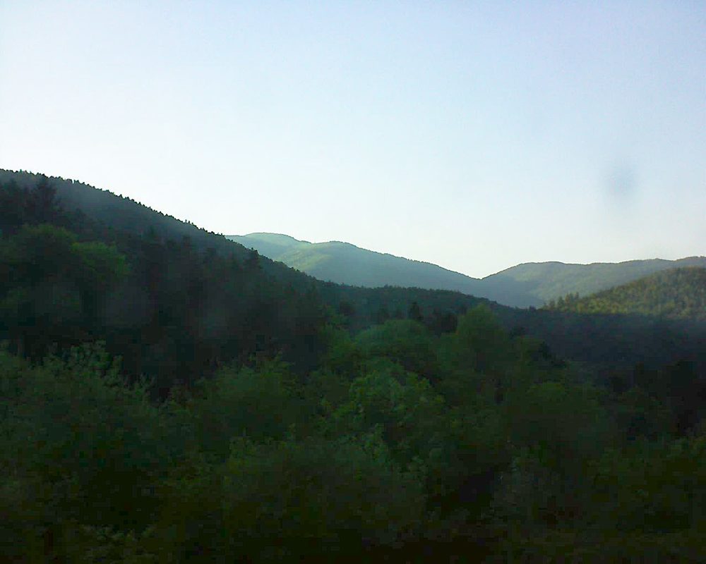 Le petit ballon vu depuis le Domaine Langmatt à Murbach le 07.05.2018 à 19:30 Le petit ballon (Alsace, Vosges) le 07.05.2018 à 19:30