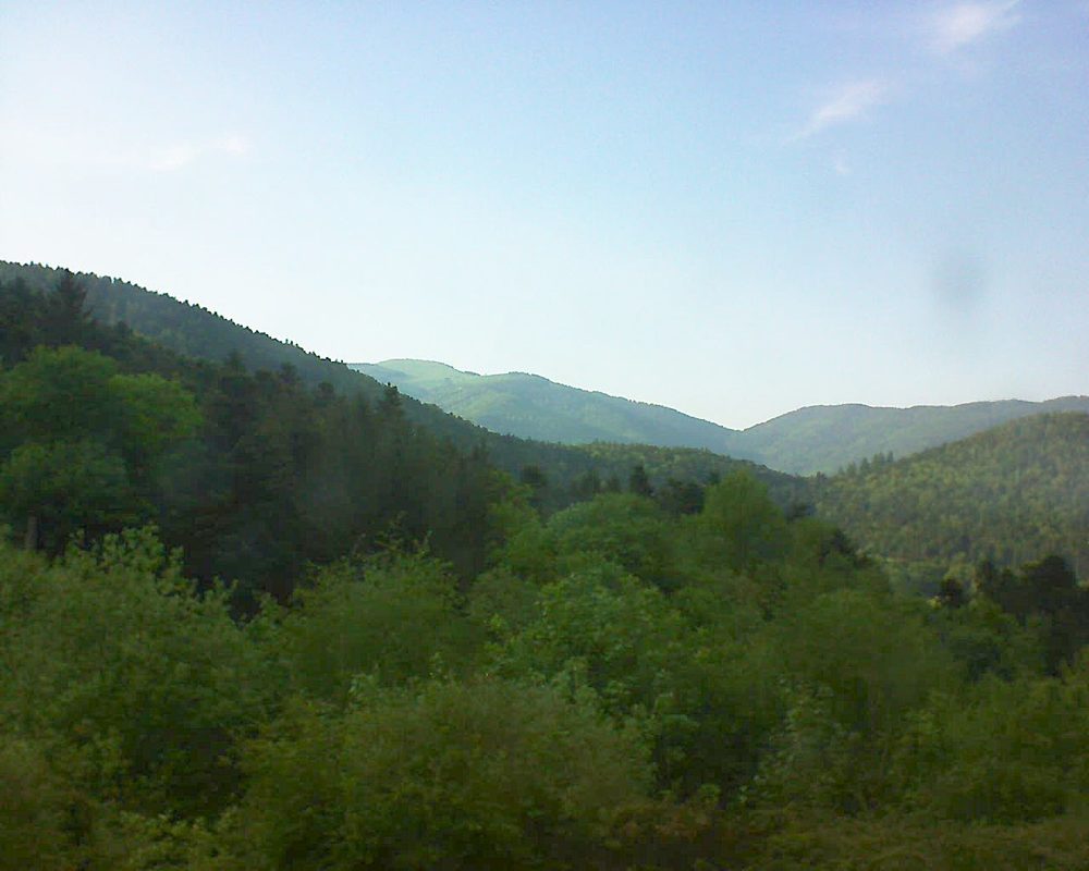 Le petit ballon vu depuis le Domaine Langmatt à Murbach le 08.05.2018 à 18:45 Le petit ballon (Alsace, Vosges) le 08.05.2018 à 18:45