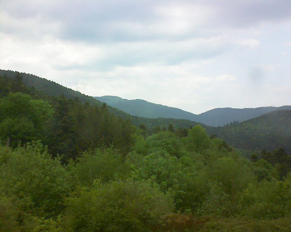 Le petit ballon vu depuis le Domaine Langmatt à Murbach le 09.05.2018 à 16:45 Le petit ballon (Alsace, Vosges) le 09.05.2018 à 16:45