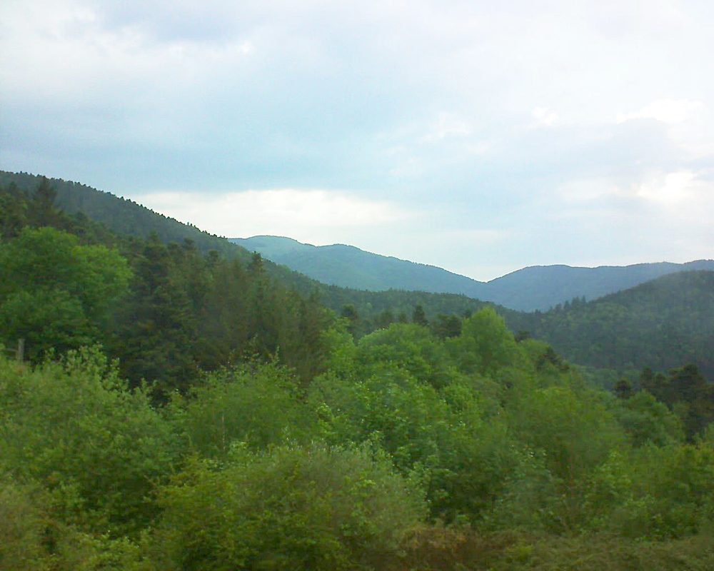 Le petit ballon vu depuis le Domaine Langmatt à Murbach le 09.05.2018 à 19:45 Le petit ballon (Alsace, Vosges) le 09.05.2018 à 19:45