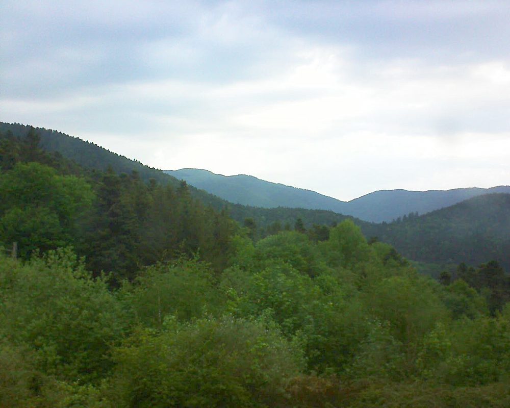 Le petit ballon vu depuis le Domaine Langmatt à Murbach le 09.05.2018 à 20:00 Le petit ballon (Alsace, Vosges) le 09.05.2018 à 20:00