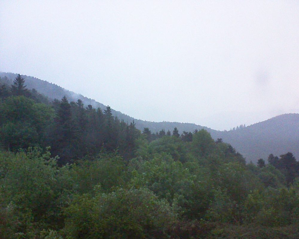 Le petit ballon vu depuis le Domaine Langmatt à Murbach le 10.05.2018 à 06:30 Le petit ballon (Alsace, Vosges) le 10.05.2018 à 06:30