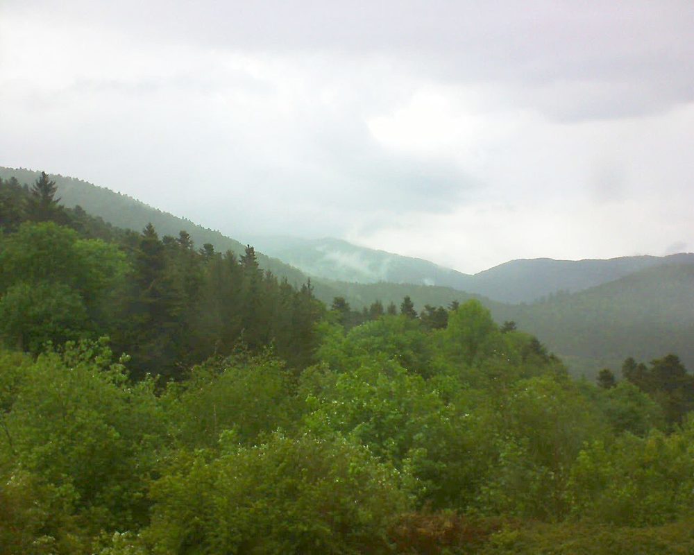Le petit ballon vu depuis le Domaine Langmatt à Murbach le 10.05.2018 à 09:15 Le petit ballon (Alsace, Vosges) le 10.05.2018 à 09:15