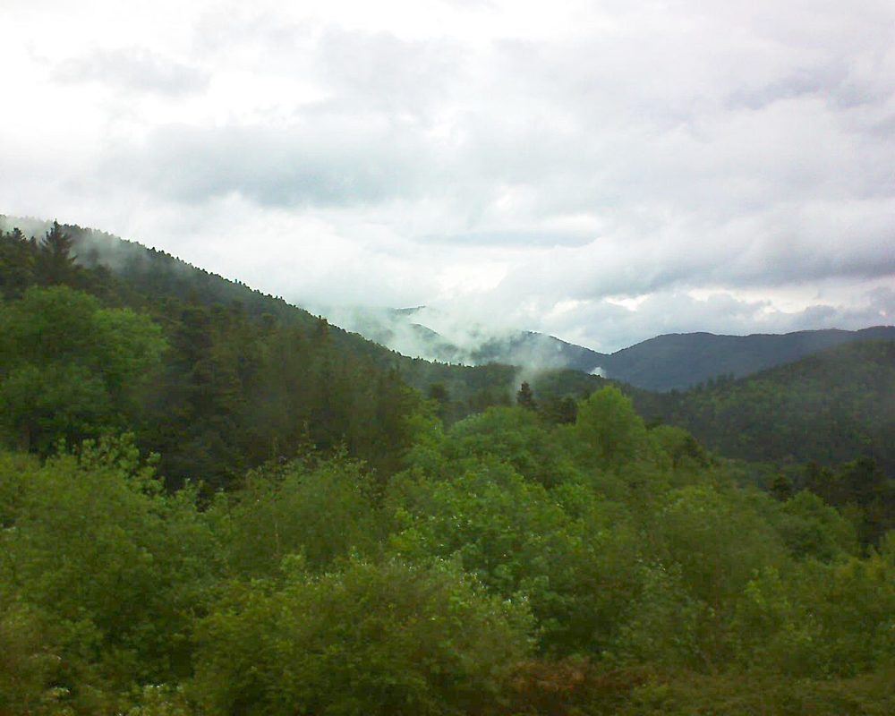 Le petit ballon vu depuis le Domaine Langmatt à Murbach le 10.05.2018 à 10:15 Le petit ballon (Alsace, Vosges) le 10.05.2018 à 10:15