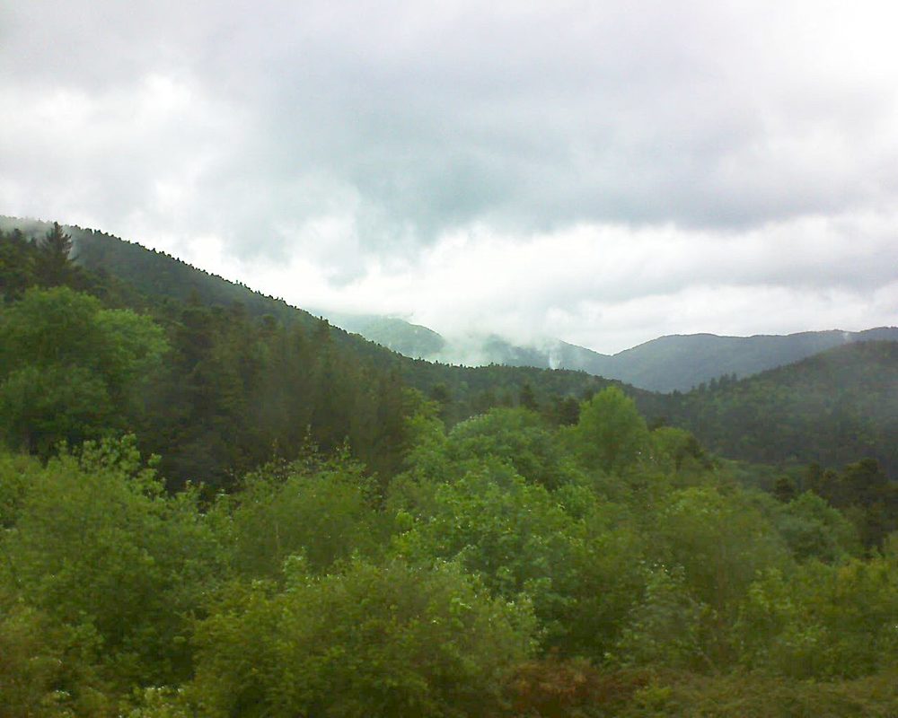 Le petit ballon vu depuis le Domaine Langmatt à Murbach le 10.05.2018 à 12:00 Le petit ballon (Alsace, Vosges) le 10.05.2018 à 12:00