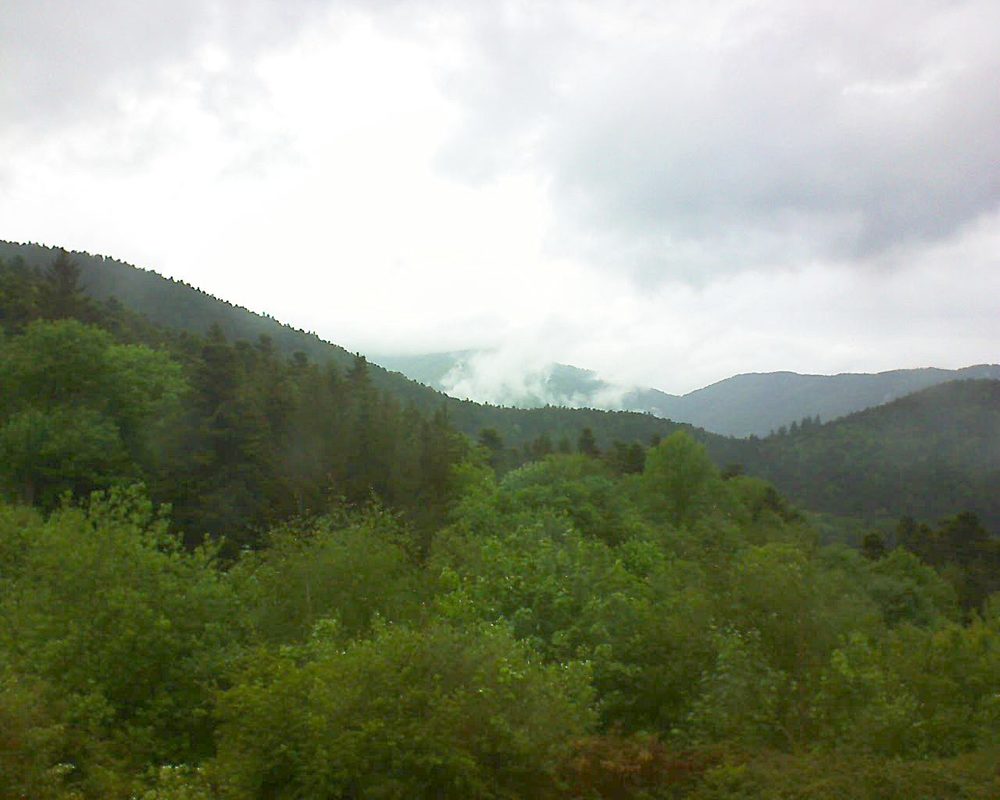 Le petit ballon vu depuis le Domaine Langmatt à Murbach le 10.05.2018 à 12:45 Le petit ballon (Alsace, Vosges) le 10.05.2018 à 12:45