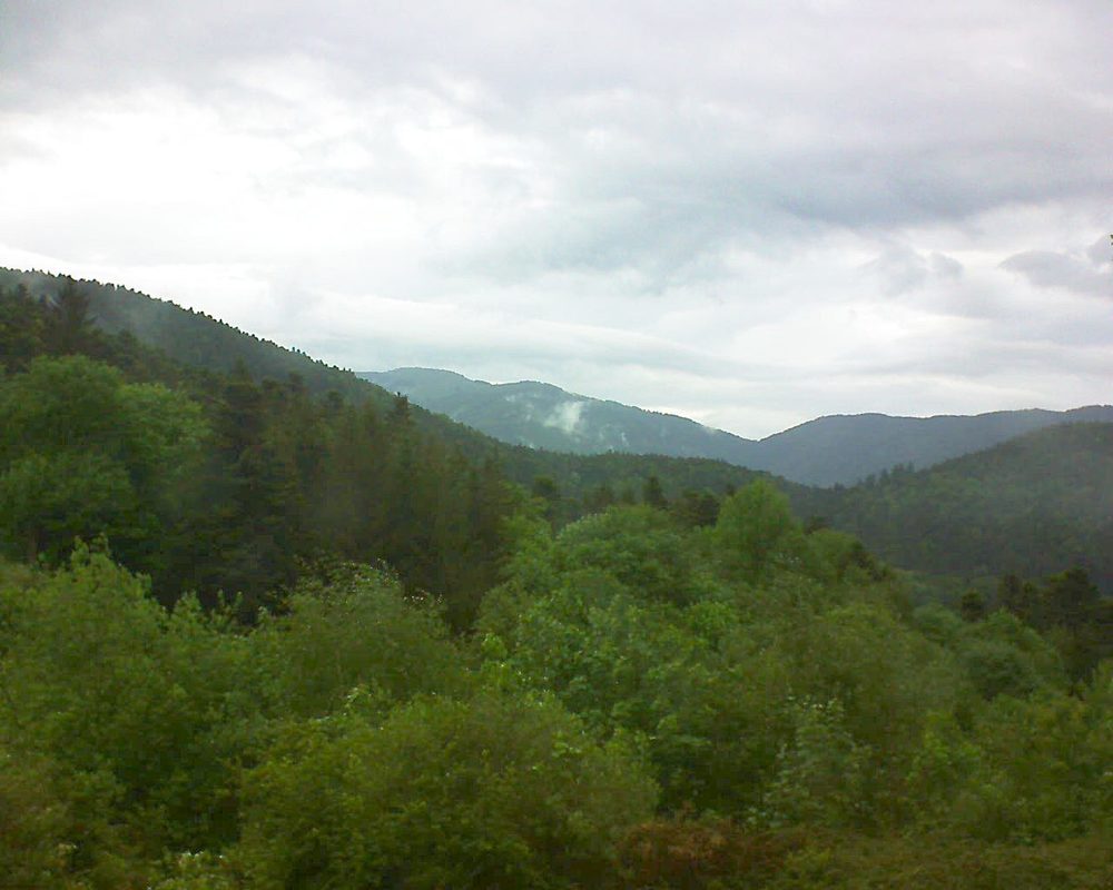 Le petit ballon vu depuis le Domaine Langmatt à Murbach le 10.05.2018 à 13:30 Le petit ballon (Alsace, Vosges) le 10.05.2018 à 13:30