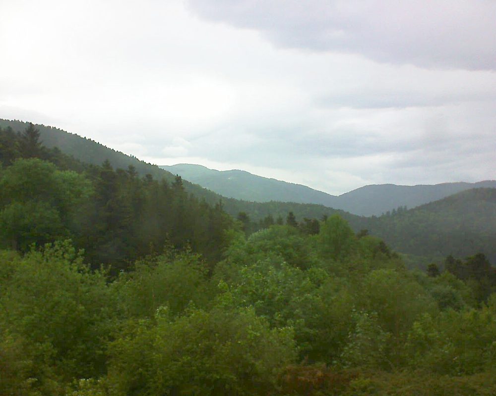 Le petit ballon vu depuis le Domaine Langmatt à Murbach le 10.05.2018 à 14:15 Le petit ballon (Alsace, Vosges) le 10.05.2018 à 14:15