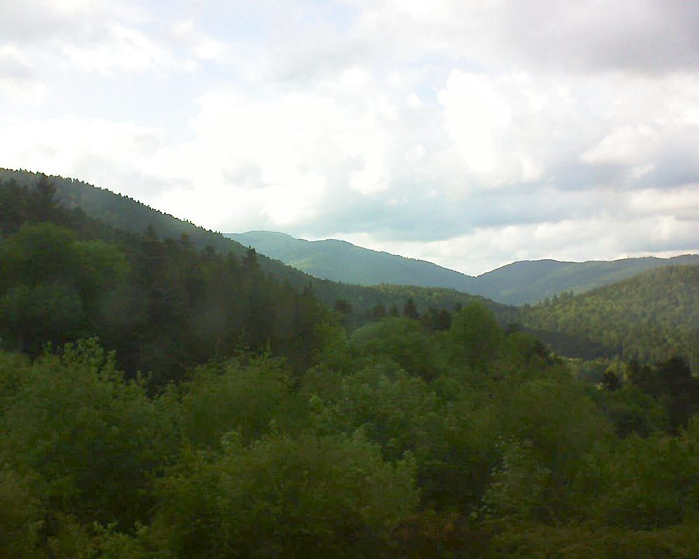 Le petit ballon vu depuis le Domaine Langmatt à Murbach le 10.05.2018 à 19:00 Le petit ballon (Alsace, Vosges) le 10.05.2018 à 19:00