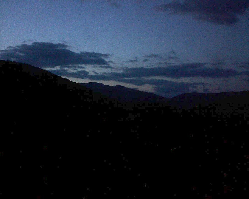 Le petit ballon vu depuis le Domaine Langmatt à Murbach le 10.05.2018 à 21:30 Le petit ballon (Alsace, Vosges) le 10.05.2018 à 21:30