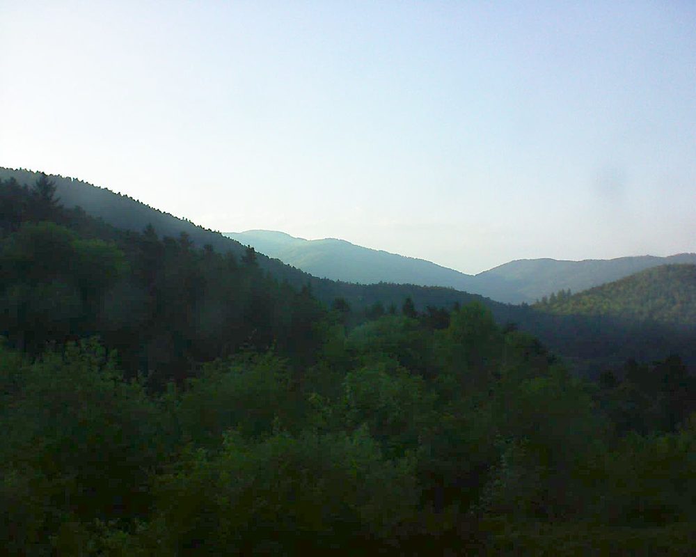 Le petit ballon vu depuis le Domaine Langmatt à Murbach le 11.05.2018 à 19:30 Le petit ballon (Alsace, Vosges) le 11.05.2018 à 19:30