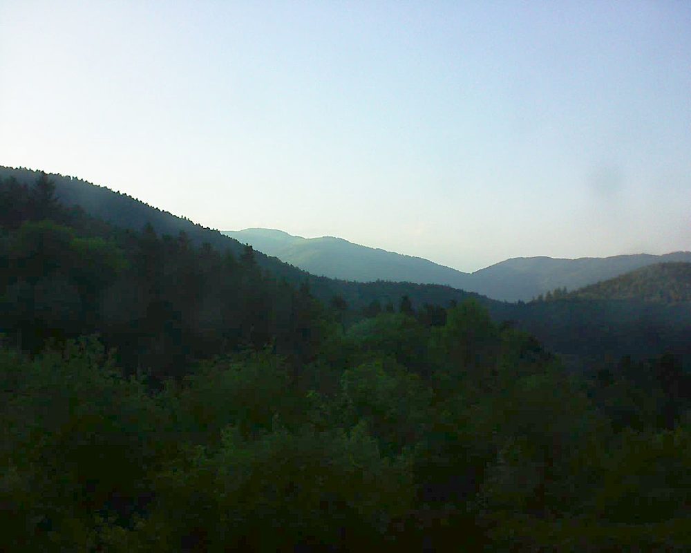 Le petit ballon vu depuis le Domaine Langmatt à Murbach le 11.05.2018 à 19:45 Le petit ballon (Alsace, Vosges) le 11.05.2018 à 19:45