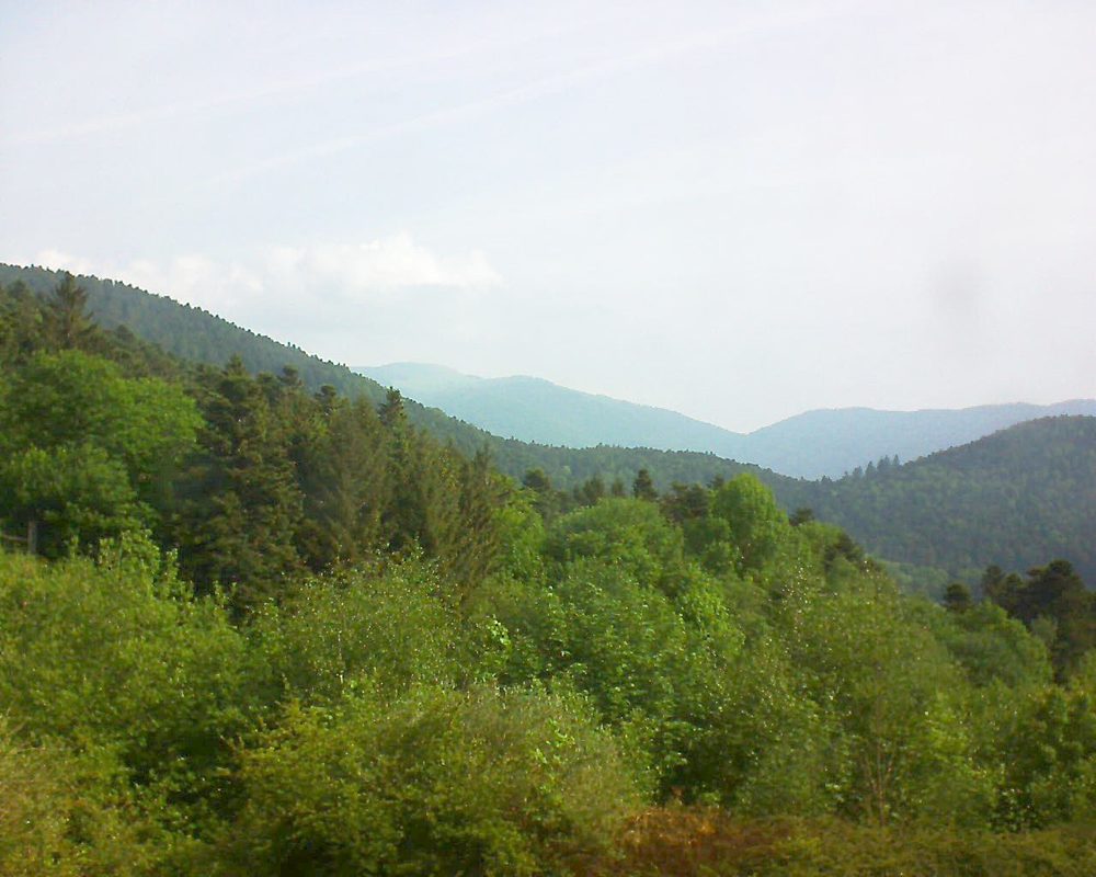 Le petit ballon vu depuis le Domaine Langmatt à Murbach le 12.05.2018 à 09:45 Le petit ballon (Alsace, Vosges) le 12.05.2018 à 09:45