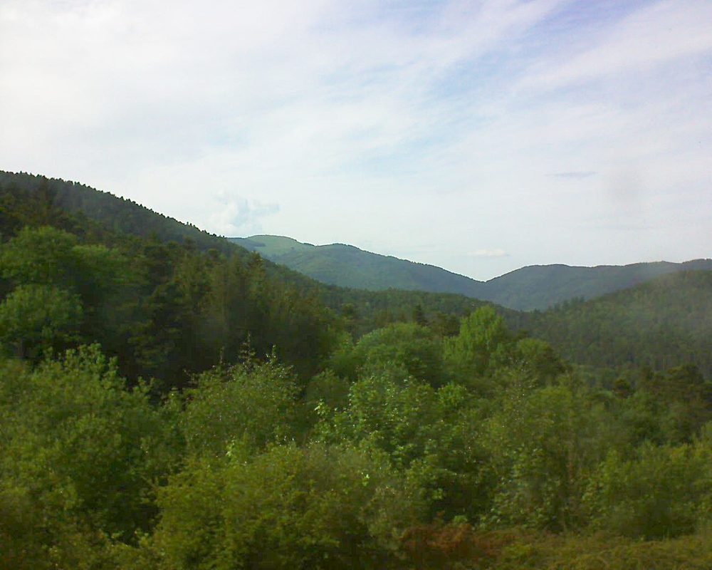 Le petit ballon vu depuis le Domaine Langmatt à Murbach le 12.05.2018 à 17:15 Le petit ballon (Alsace, Vosges) le 12.05.2018 à 17:15