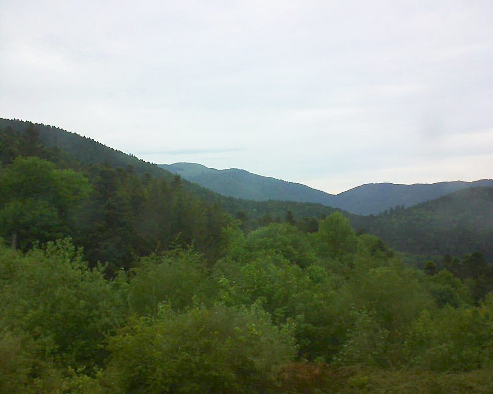 Le petit ballon vu depuis le Domaine Langmatt à Murbach le 12.05.2018 à 19:45 Le petit ballon (Alsace, Vosges) le 12.05.2018 à 19:45