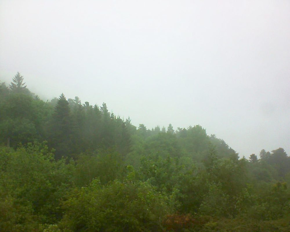 Le petit ballon vu depuis le Domaine Langmatt à Murbach le 13.05.2018 à 10:30 Le petit ballon (Alsace, Vosges) le 13.05.2018 à 10:30