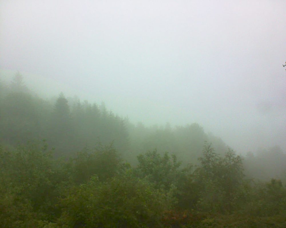 Le petit ballon vu depuis le Domaine Langmatt à Murbach le 13.05.2018 à 14:00 Le petit ballon (Alsace, Vosges) le 13.05.2018 à 14:00