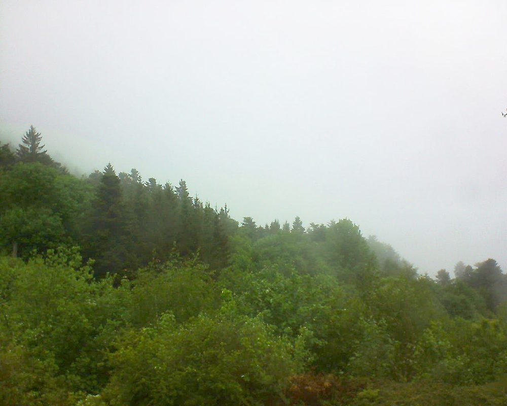 Le petit ballon vu depuis le Domaine Langmatt à Murbach le 13.05.2018 à 16:00 Le petit ballon (Alsace, Vosges) le 13.05.2018 à 16:00
