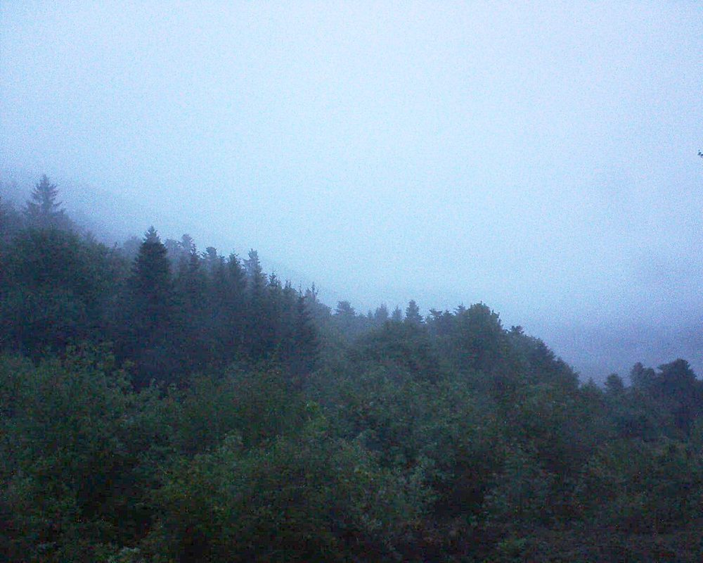 Le petit ballon vu depuis le Domaine Langmatt à Murbach le 14.05.2018 à 05:45 Le petit ballon (Alsace, Vosges) le 14.05.2018 à 05:45