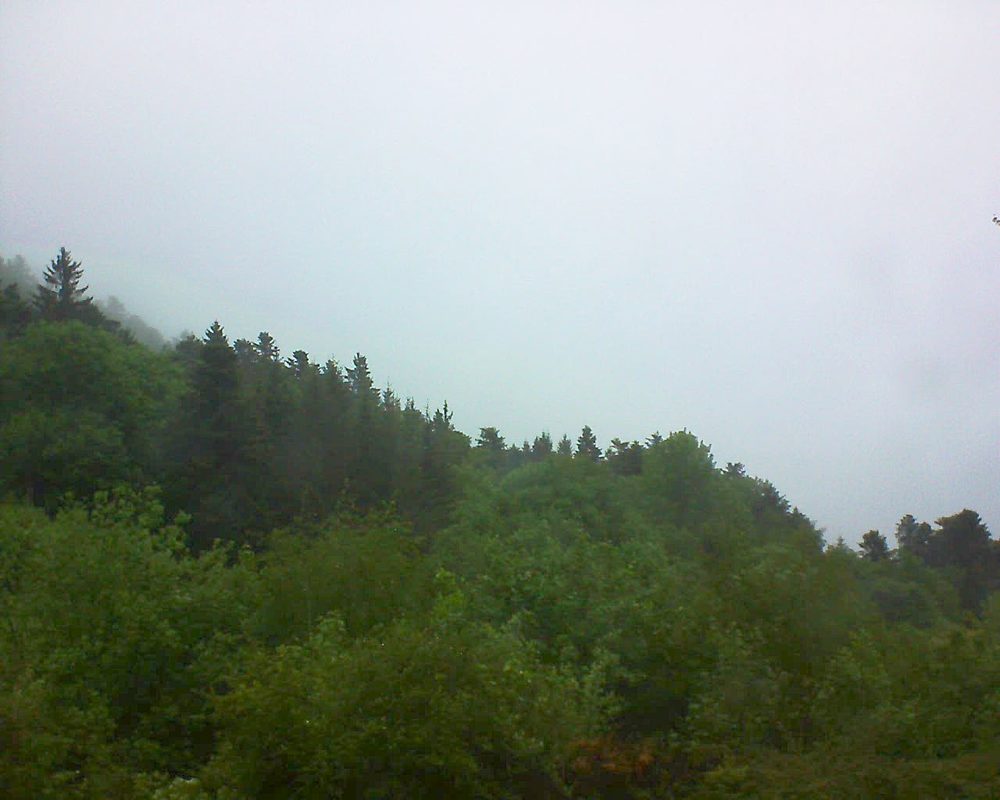 Le petit ballon vu depuis le Domaine Langmatt à Murbach le 14.05.2018 à 06:45 Le petit ballon (Alsace, Vosges) le 14.05.2018 à 06:45