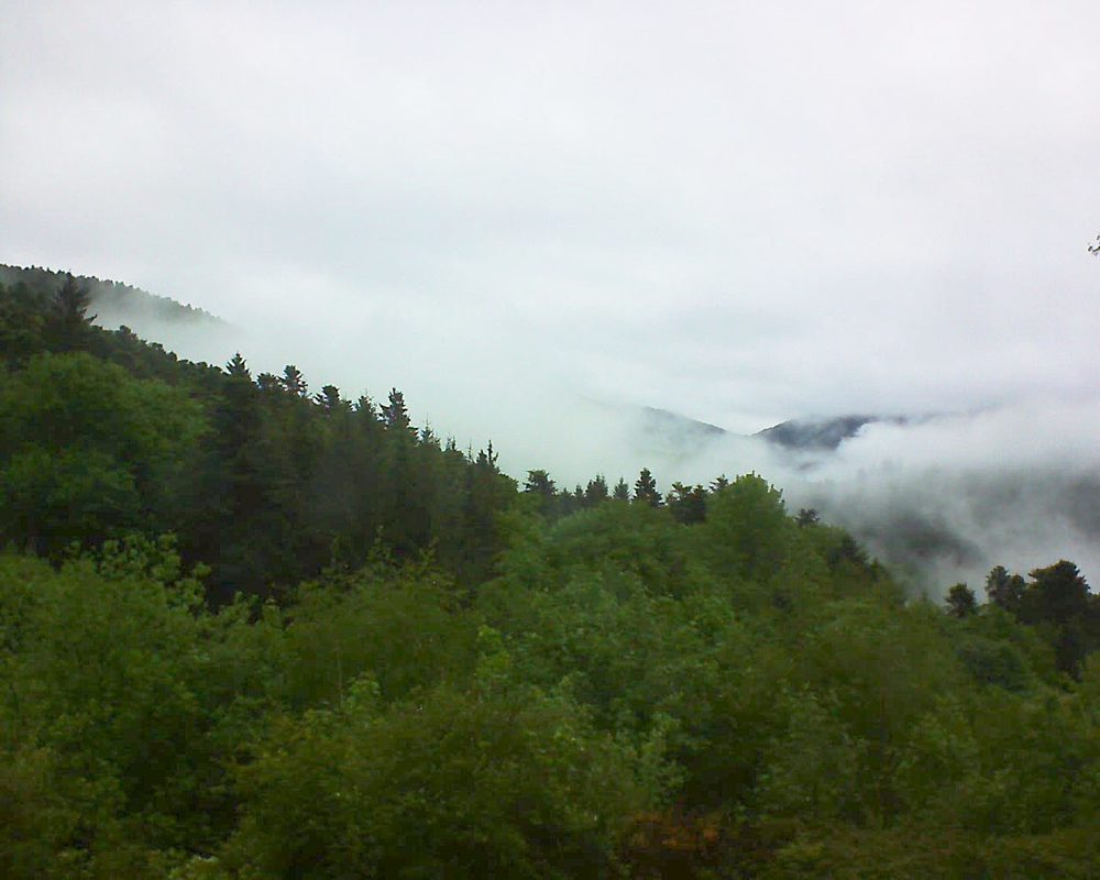 Le petit ballon vu depuis le Domaine Langmatt à Murbach le 14.05.2018 à 08:00 Le petit ballon (Alsace, Vosges) le 14.05.2018 à 08:00
