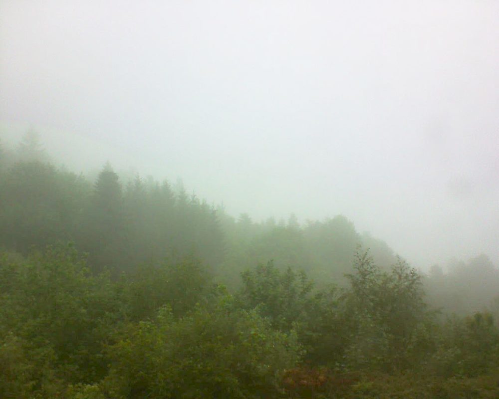 Le petit ballon vu depuis le Domaine Langmatt à Murbach le 14.05.2018 à 12:15 Le petit ballon (Alsace, Vosges) le 14.05.2018 à 12:15
