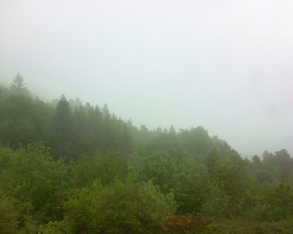 Le petit ballon vu depuis le Domaine Langmatt à Murbach le 14.05.2018 à 17:30 Le petit ballon (Alsace, Vosges) le 14.05.2018 à 17:30