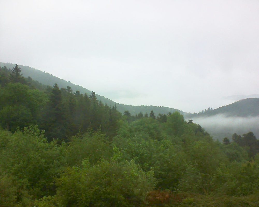 Le petit ballon vu depuis le Domaine Langmatt à Murbach le 14.05.2018 à 17:45 Le petit ballon (Alsace, Vosges) le 14.05.2018 à 17:45