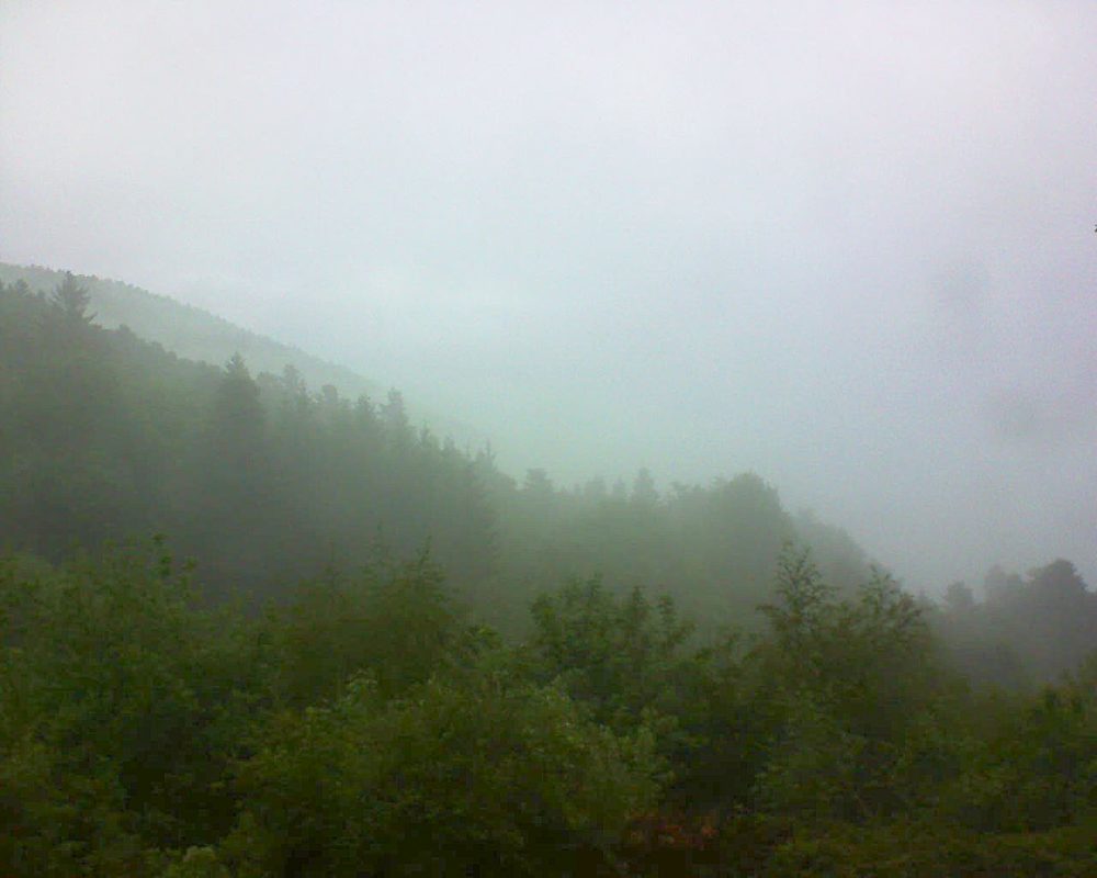 Le petit ballon vu depuis le Domaine Langmatt à Murbach le 14.05.2018 à 19:45 Le petit ballon (Alsace, Vosges) le 14.05.2018 à 19:45