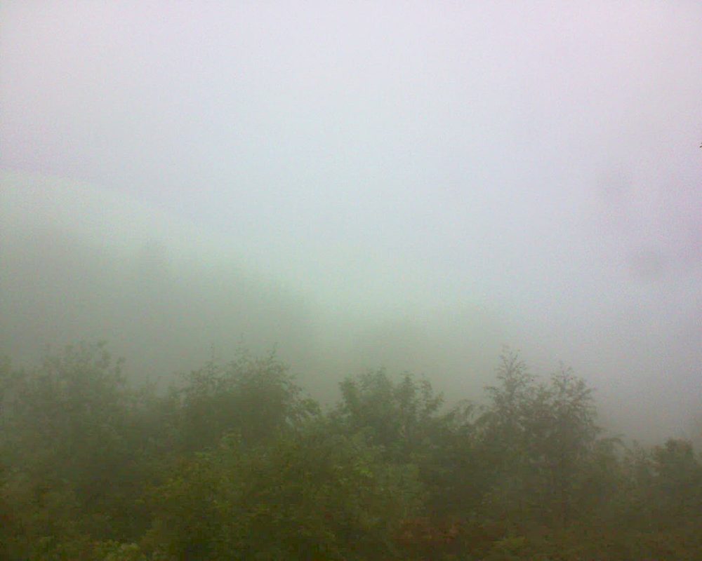 Le petit ballon vu depuis le Domaine Langmatt à Murbach le 15.05.2018 à 07:00 Le petit ballon (Alsace, Vosges) le 15.05.2018 à 07:00