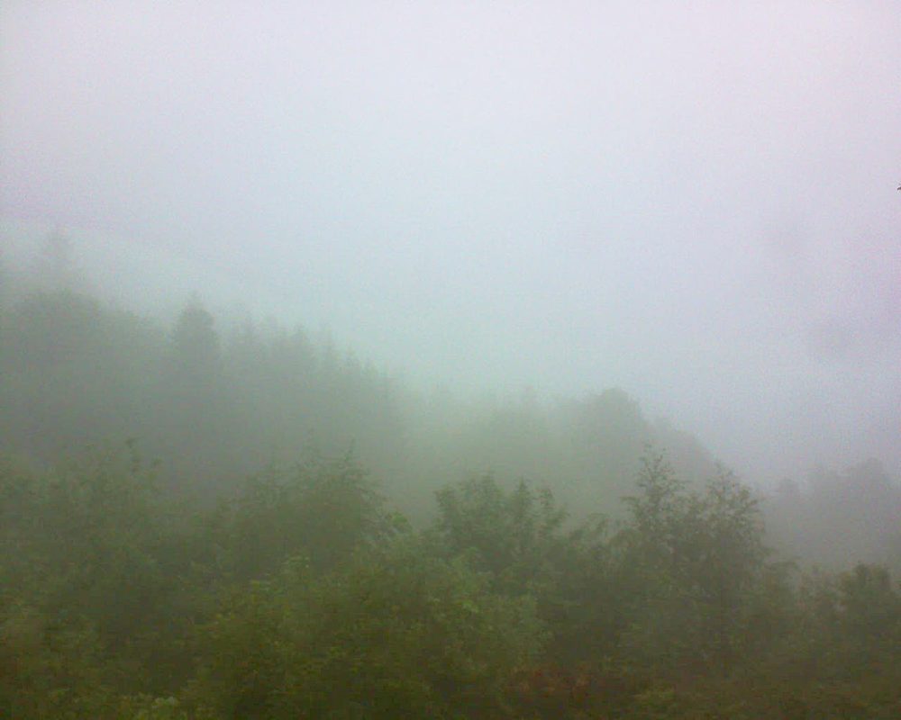 Le petit ballon vu depuis le Domaine Langmatt à Murbach le 15.05.2018 à 07:15 Le petit ballon (Alsace, Vosges) le 15.05.2018 à 07:15