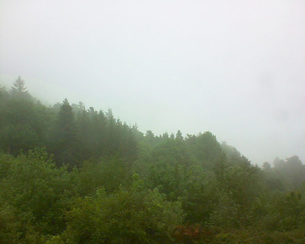 Le petit ballon vu depuis le Domaine Langmatt à Murbach le 15.05.2018 à 09:15 Le petit ballon (Alsace, Vosges) le 15.05.2018 à 09:15