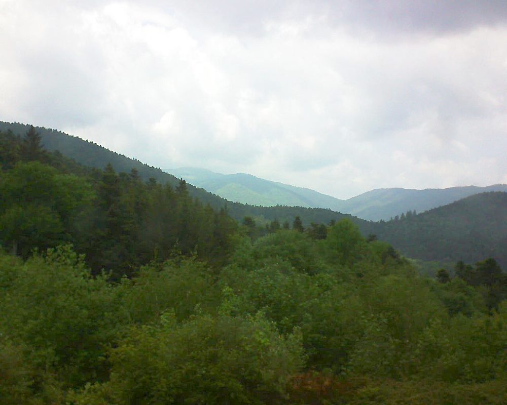 Le petit ballon vu depuis le Domaine Langmatt à Murbach le 15.05.2018 à 15:00 Le petit ballon (Alsace, Vosges) le 15.05.2018 à 15:00