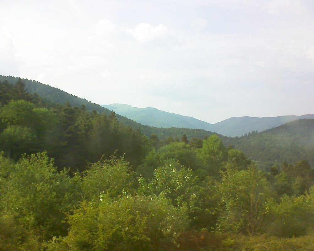 Le petit ballon vu depuis le Domaine Langmatt à Murbach le 15.05.2018 à 18:15 Le petit ballon (Alsace, Vosges) le 15.05.2018 à 18:15