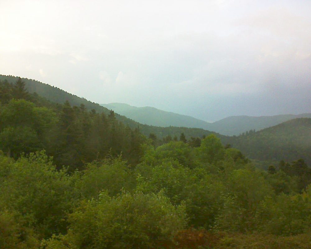 Le petit ballon vu depuis le Domaine Langmatt à Murbach le 15.05.2018 à 20:30 Le petit ballon (Alsace, Vosges) le 15.05.2018 à 20:30