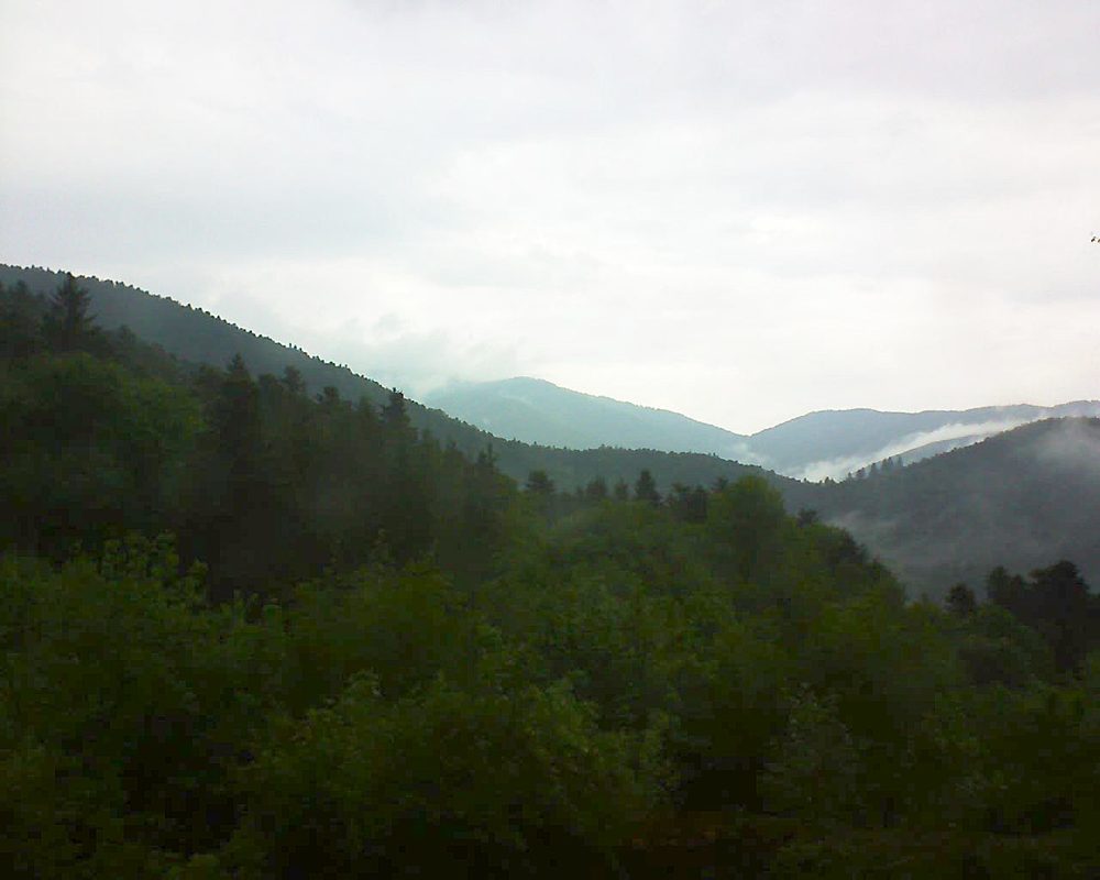 Le petit ballon vu depuis le Domaine Langmatt à Murbach le 16.05.2018 à 10:45 Le petit ballon (Alsace, Vosges) le 16.05.2018 à 10:45