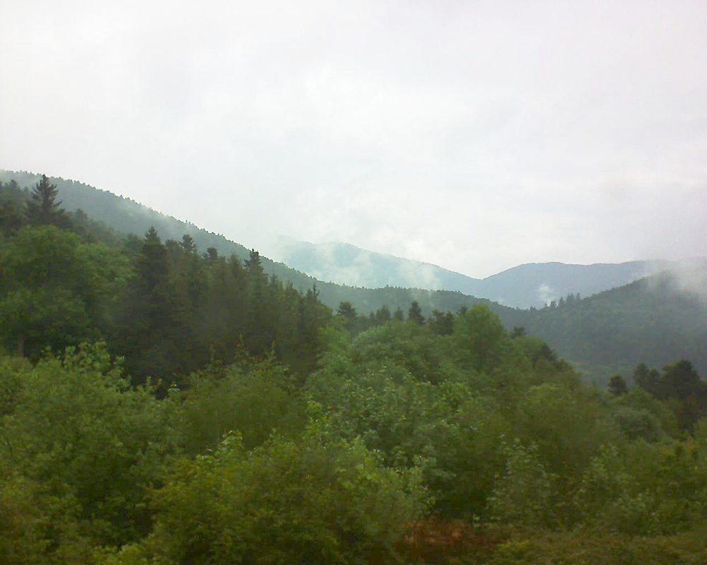 Le petit ballon vu depuis le Domaine Langmatt à Murbach le 16.05.2018 à 13:30 Le petit ballon (Alsace, Vosges) le 16.05.2018 à 13:30