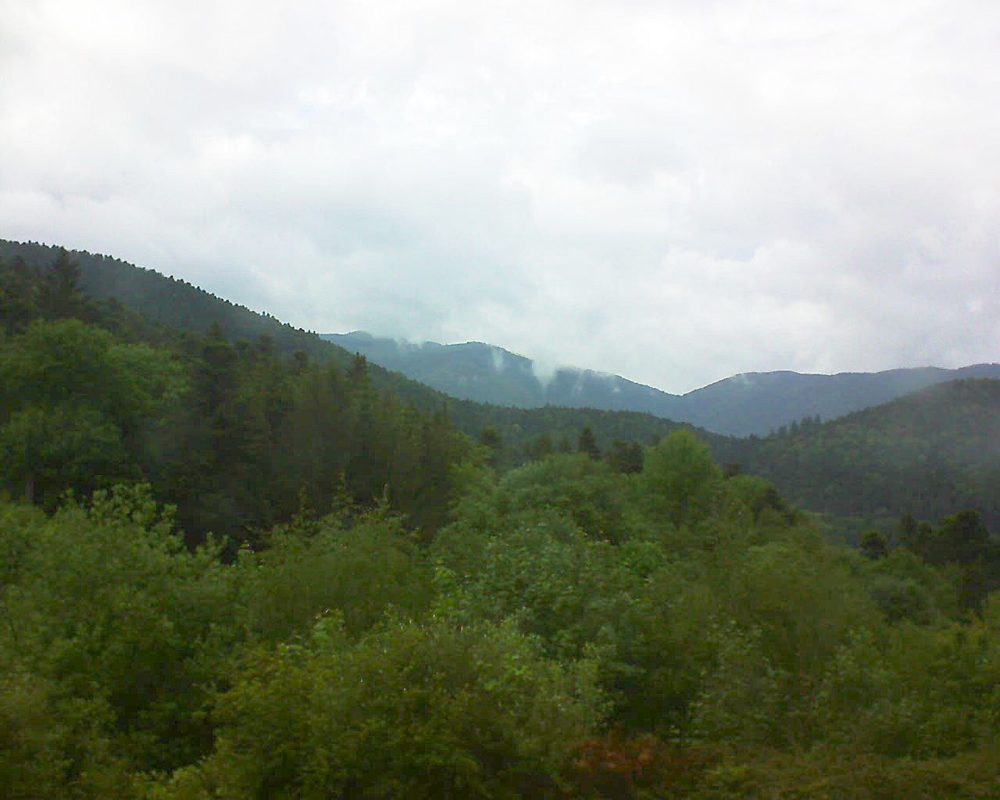 Le petit ballon vu depuis le Domaine Langmatt à Murbach le 16.05.2018 à 17:45 Le petit ballon (Alsace, Vosges) le 16.05.2018 à 17:45