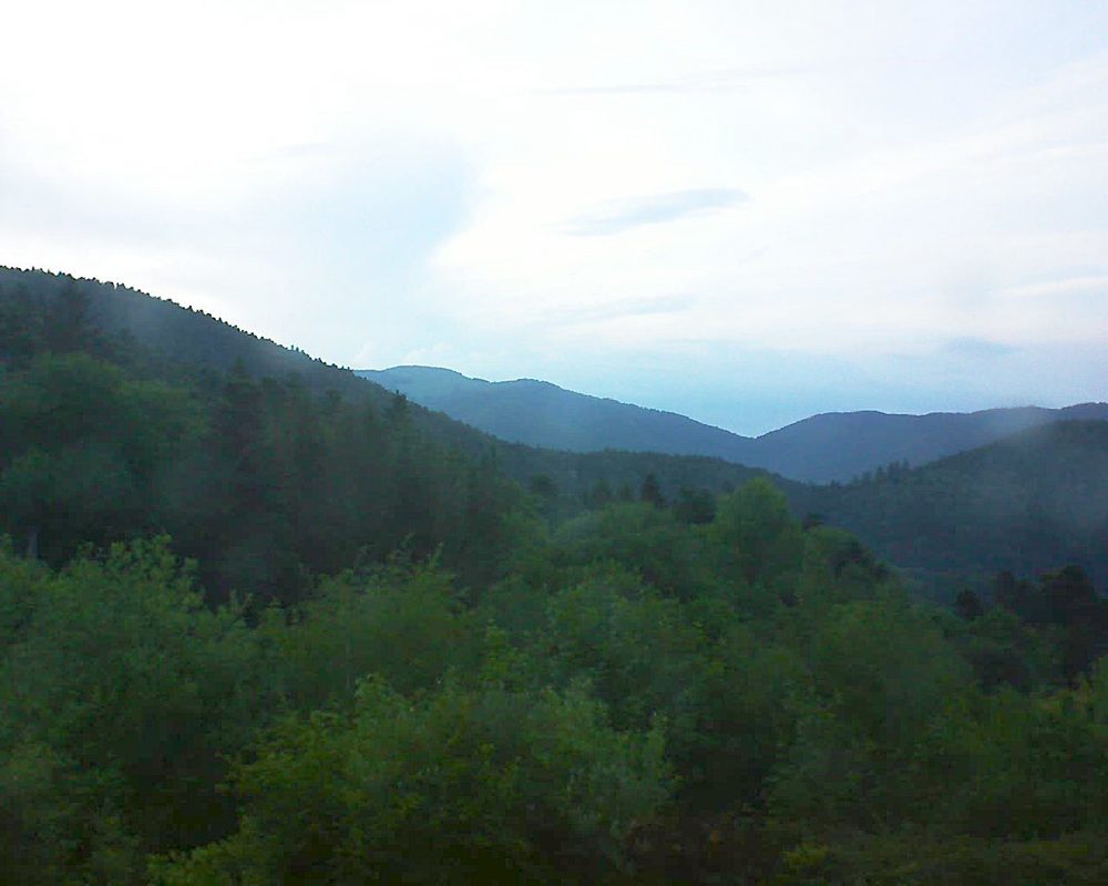 Le petit ballon vu depuis le Domaine Langmatt à Murbach le 16.05.2018 à 20:45 Le petit ballon (Alsace, Vosges) le 16.05.2018 à 20:45