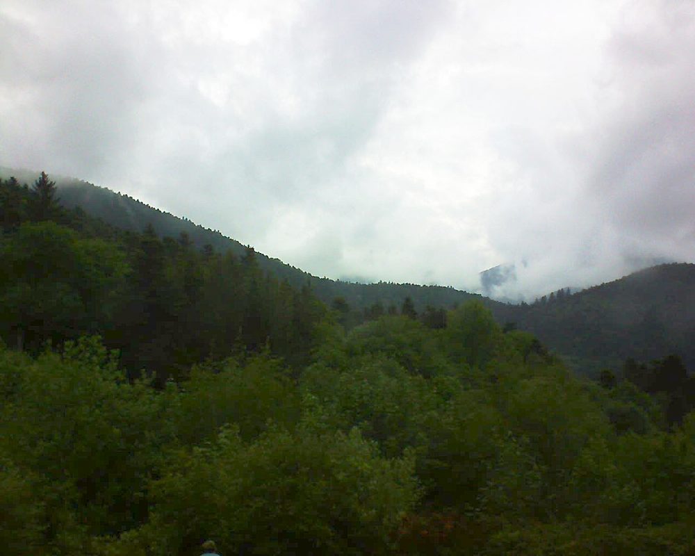 Le petit ballon vu depuis le Domaine Langmatt à Murbach le 17.05.2018 à 10:45 Le petit ballon (Alsace, Vosges) le 17.05.2018 à 10:45