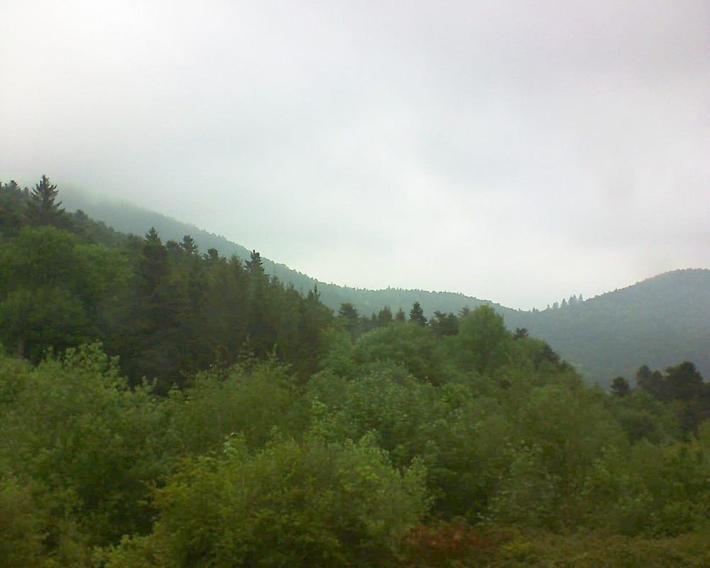 Le petit ballon vu depuis le Domaine Langmatt à Murbach le 17.05.2018 à 15:00 Le petit ballon (Alsace, Vosges) le 17.05.2018 à 15:00