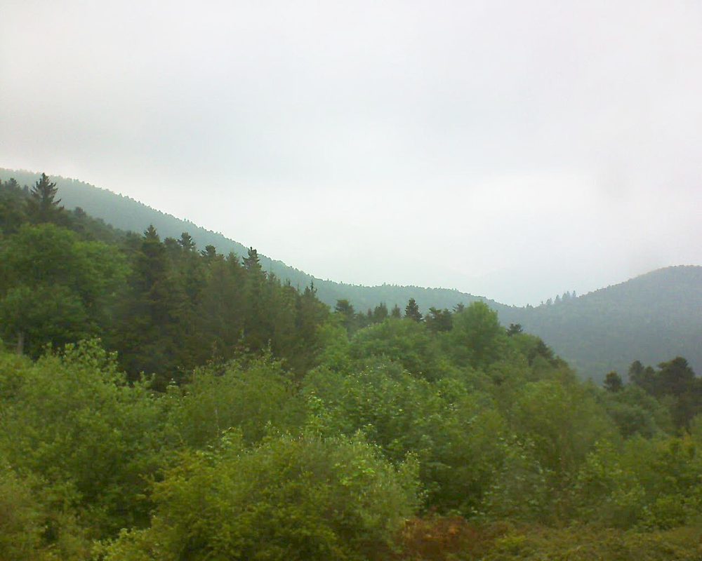 Le petit ballon vu depuis le Domaine Langmatt à Murbach le 17.05.2018 à 16:45 Le petit ballon (Alsace, Vosges) le 17.05.2018 à 16:45