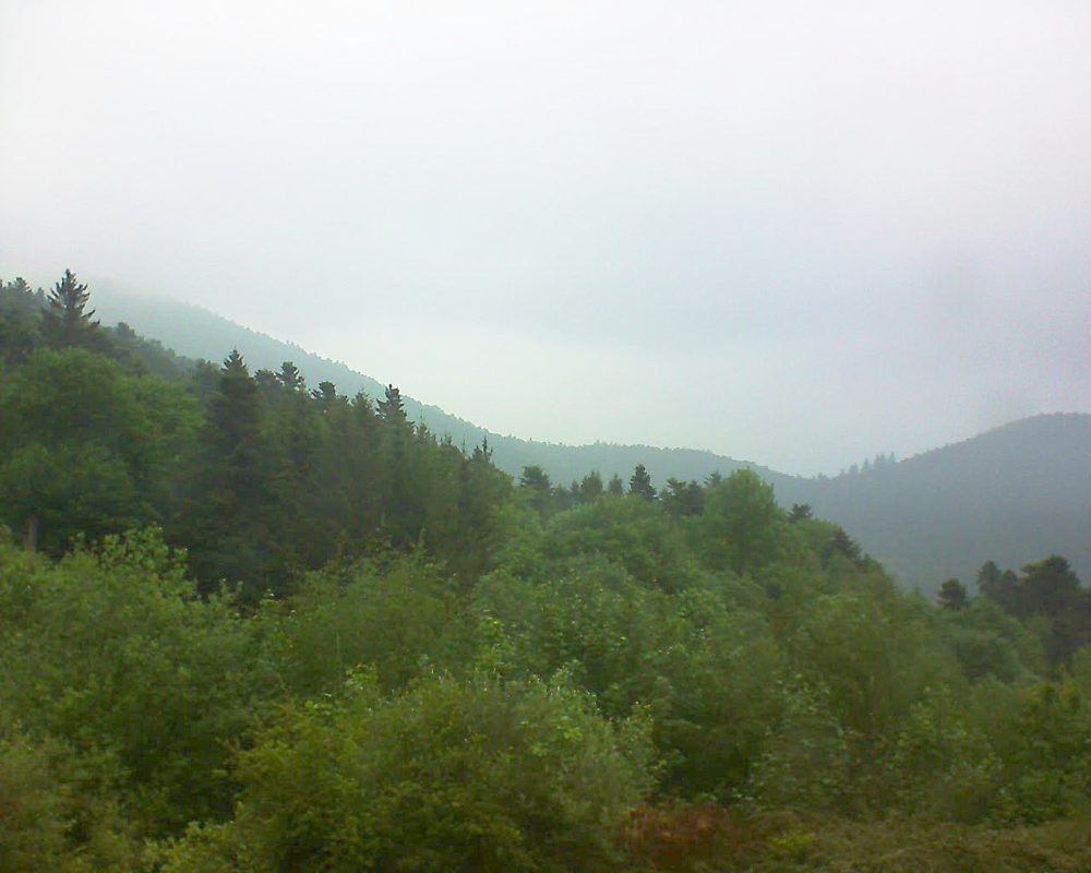 Le petit ballon vu depuis le Domaine Langmatt à Murbach le 17.05.2018 à 17:45 Le petit ballon (Alsace, Vosges) le 17.05.2018 à 17:45