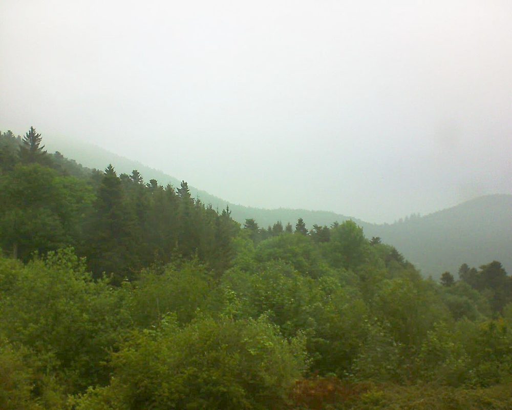 Le petit ballon vu depuis le Domaine Langmatt à Murbach le 17.05.2018 à 19:30 Le petit ballon (Alsace, Vosges) le 17.05.2018 à 19:30