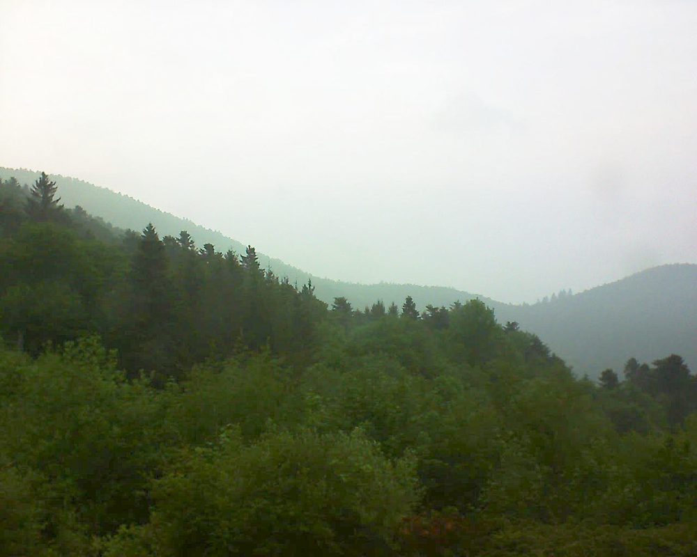 Le petit ballon vu depuis le Domaine Langmatt à Murbach le 17.05.2018 à 20:15 Le petit ballon (Alsace, Vosges) le 17.05.2018 à 20:15