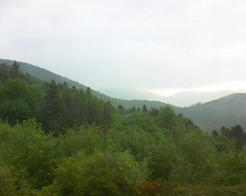 Le petit ballon vu depuis le Domaine Langmatt à Murbach le 18.05.2018 à 07:00 Le petit ballon (Alsace, Vosges) le 18.05.2018 à 07:00