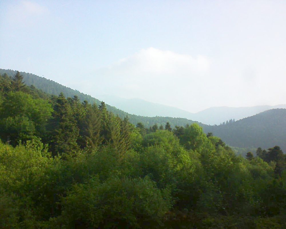 Le petit ballon vu depuis le Domaine Langmatt à Murbach le 18.05.2018 à 08:15 Le petit ballon (Alsace, Vosges) le 18.05.2018 à 08:15