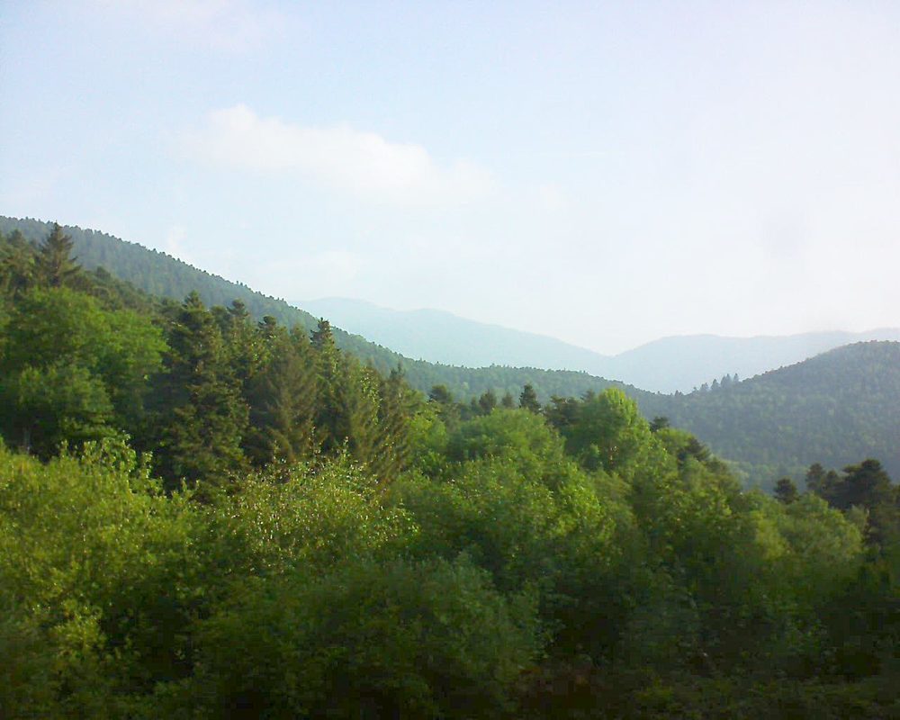 Le petit ballon vu depuis le Domaine Langmatt à Murbach le 18.05.2018 à 08:30 Le petit ballon (Alsace, Vosges) le 18.05.2018 à 08:30
