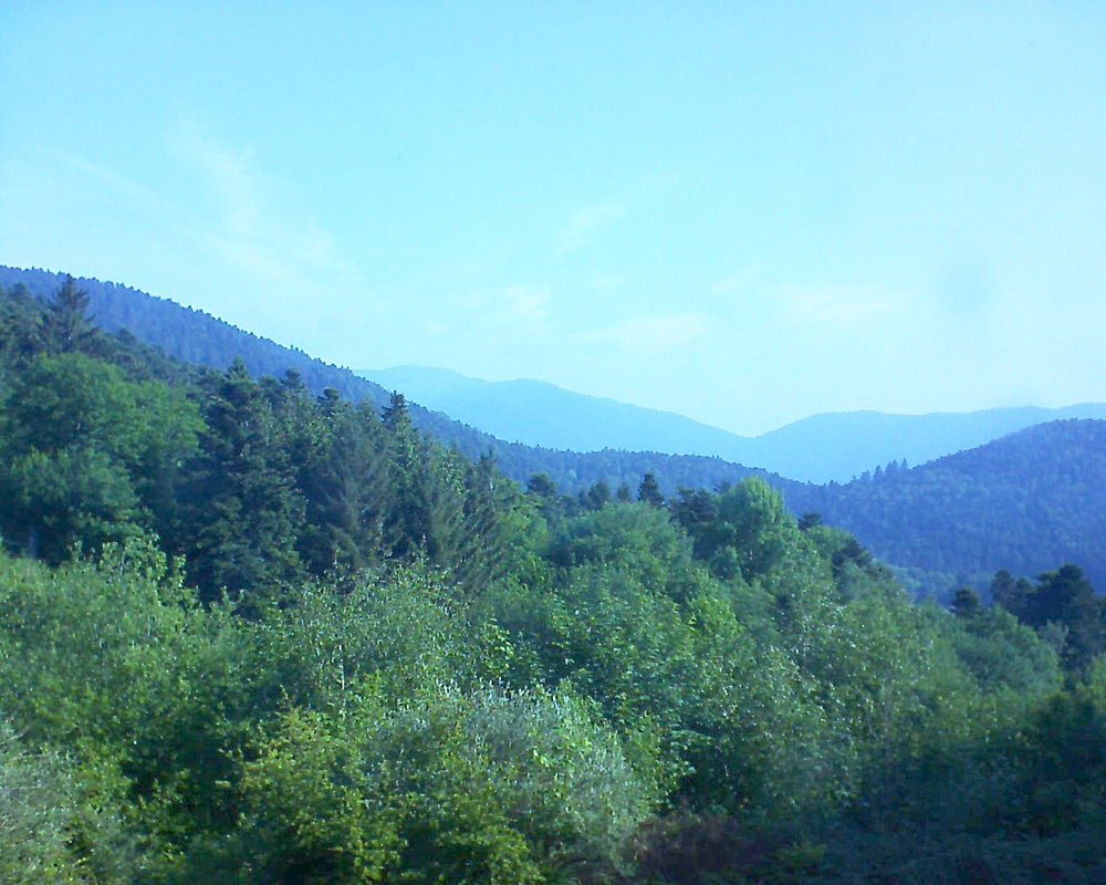 Le petit ballon vu depuis le Domaine Langmatt à Murbach le 18.05.2018 à 09:15 Le petit ballon (Alsace, Vosges) le 18.05.2018 à 09:15